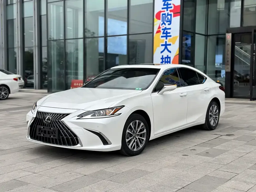 Lexus ES 2023 из CN, фото 1