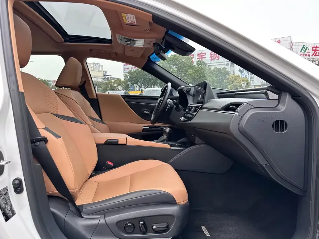 Lexus ES 2023 из CN, фото 10