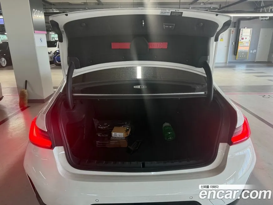 BMW 3-Series 2025 из KR, фото 4