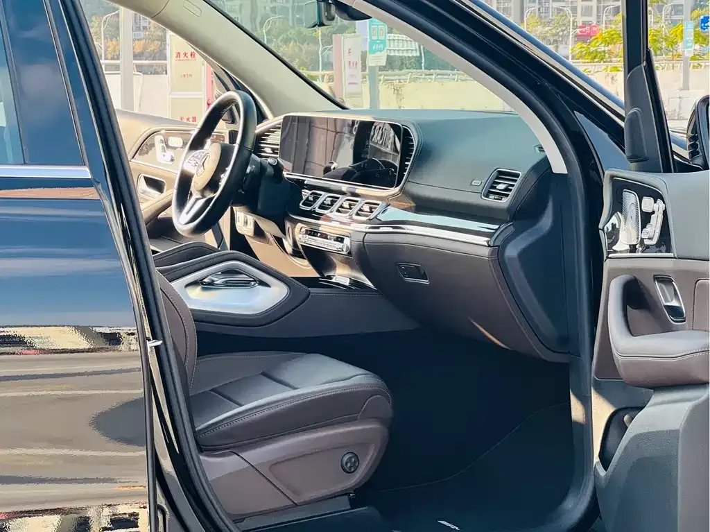 Mercedes-Benz GLS 2023 из CN, фото 6