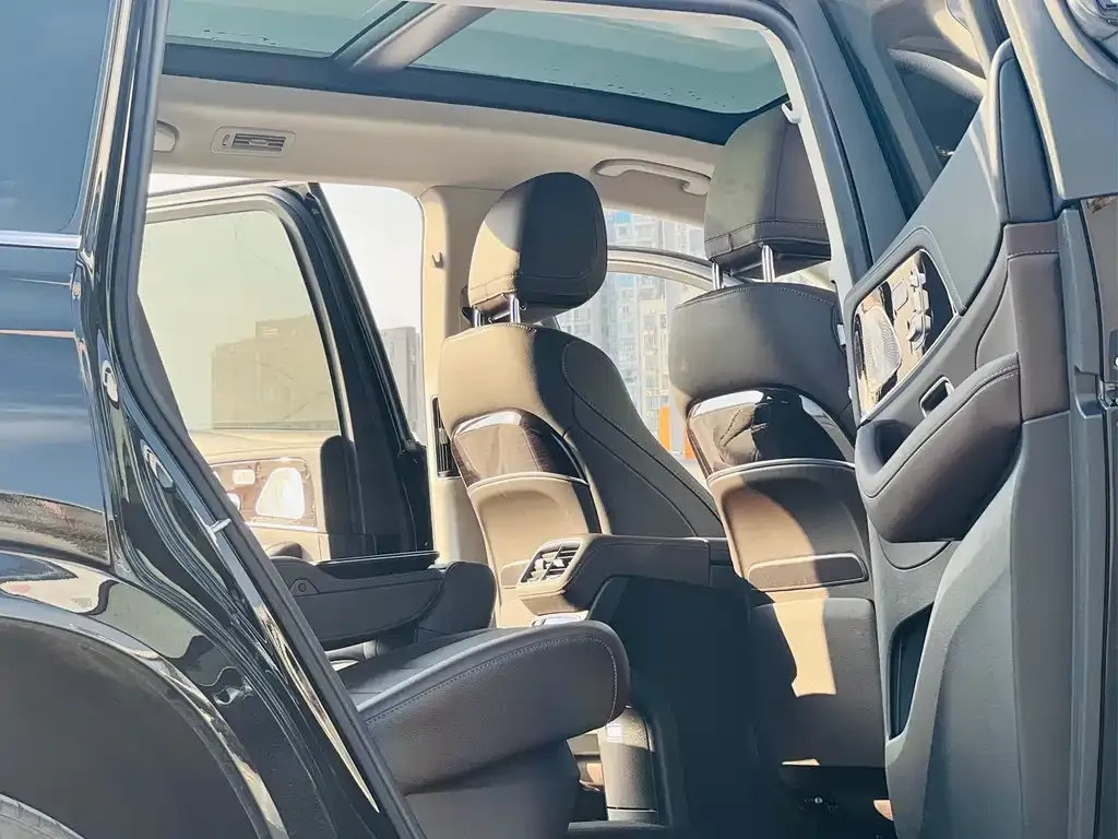 Mercedes-Benz GLS 2023 из CN, фото 7
