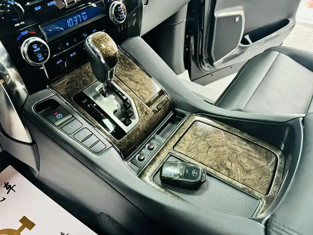 Toyota Alphard 2021 из CN, фото 7