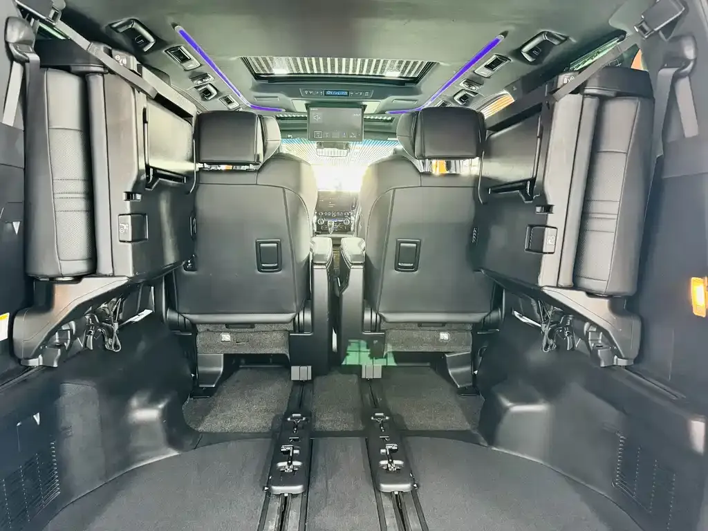 Toyota Alphard 2021 из CN, фото 2