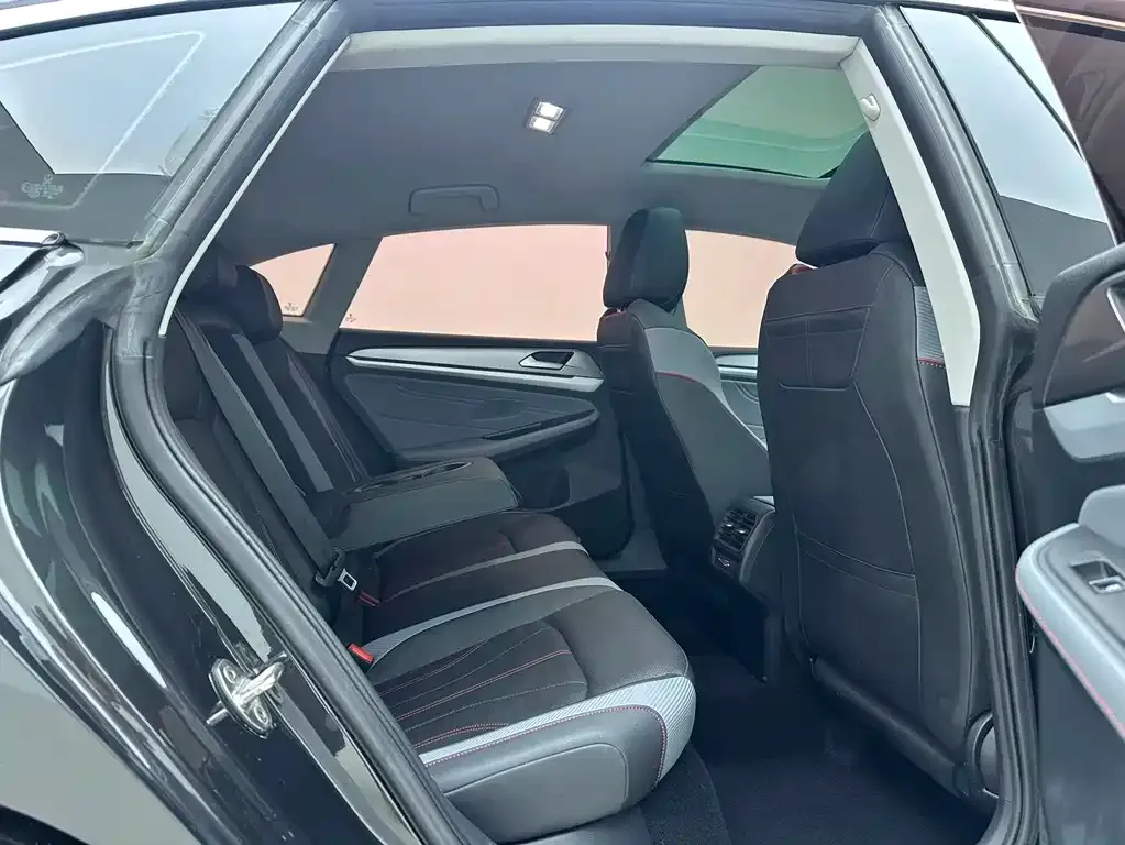 Volkswagen Lamando 2023 из CN, фото 8