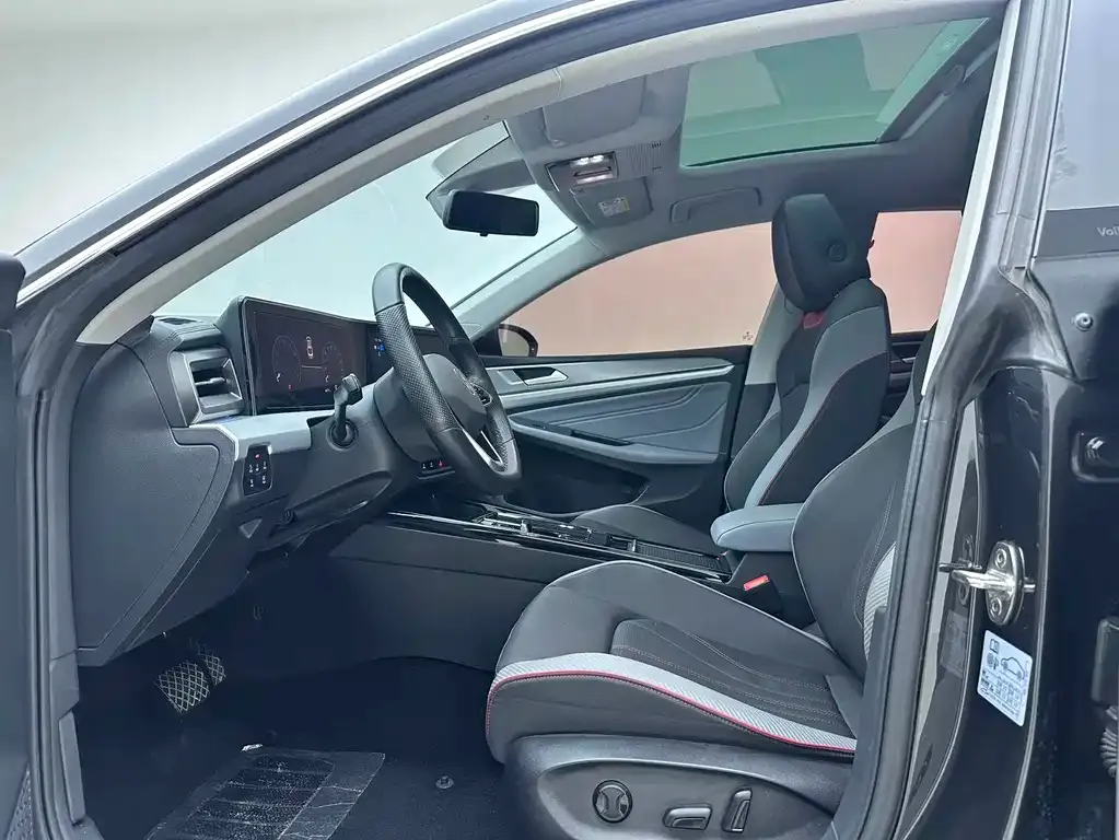 Volkswagen Lamando 2023 из CN, фото 9