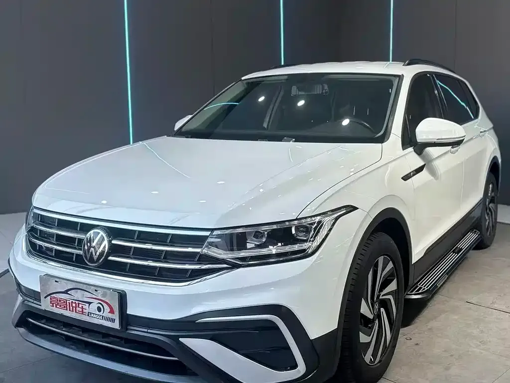 Volkswagen Tiguan L 2023 из CN, фото 1