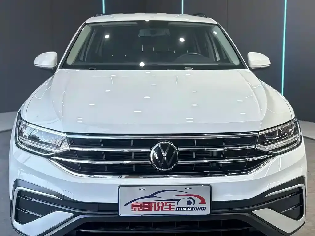 Volkswagen Tiguan L 2023 из CN, фото 9