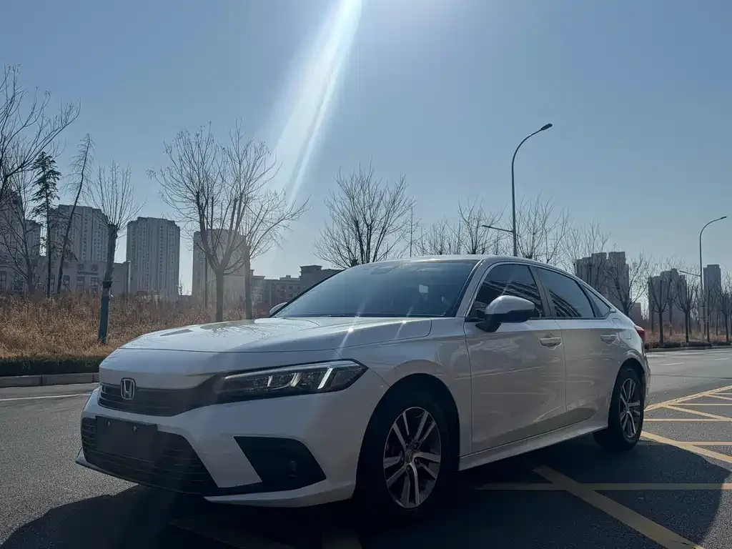 Honda Civic — фото 1