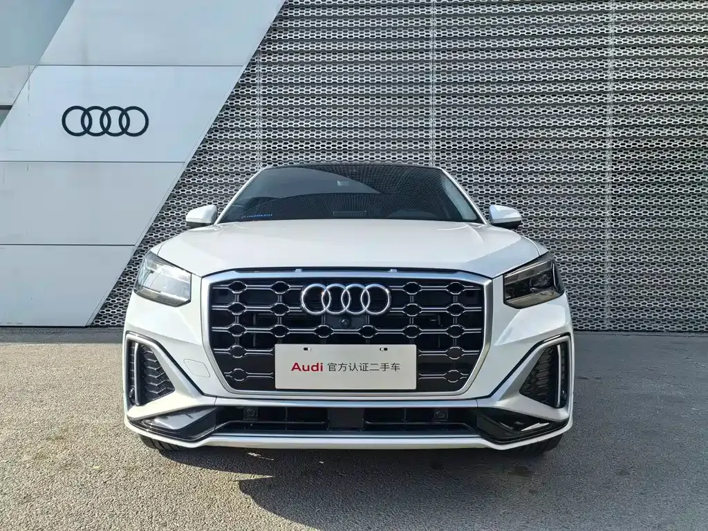 Audi Q2L 2024 из CN, фото 9