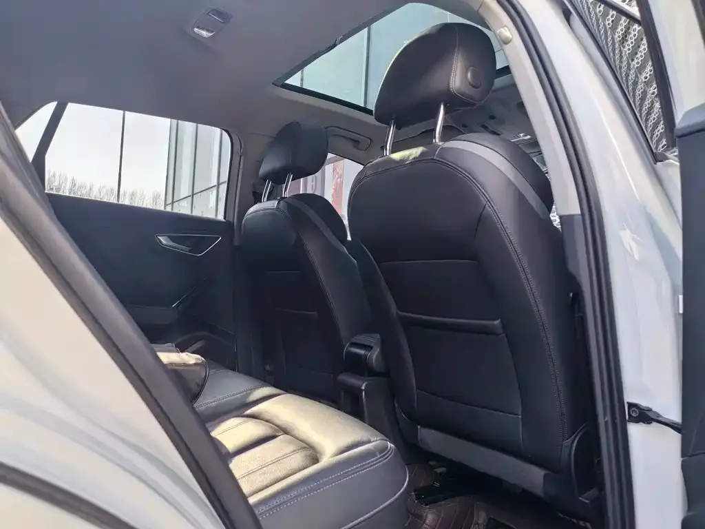 Audi Q2L 2024 из CN, фото 2