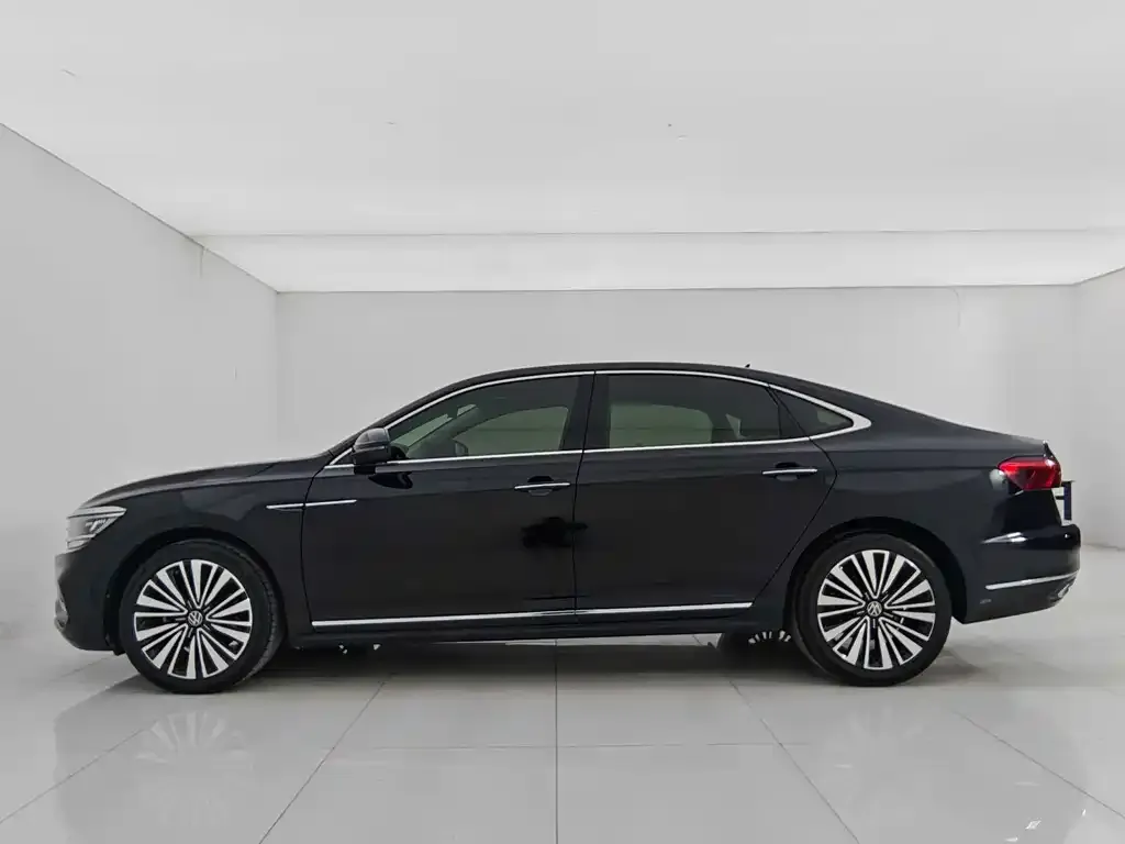 Volkswagen Passat 2021 из CN, фото 3