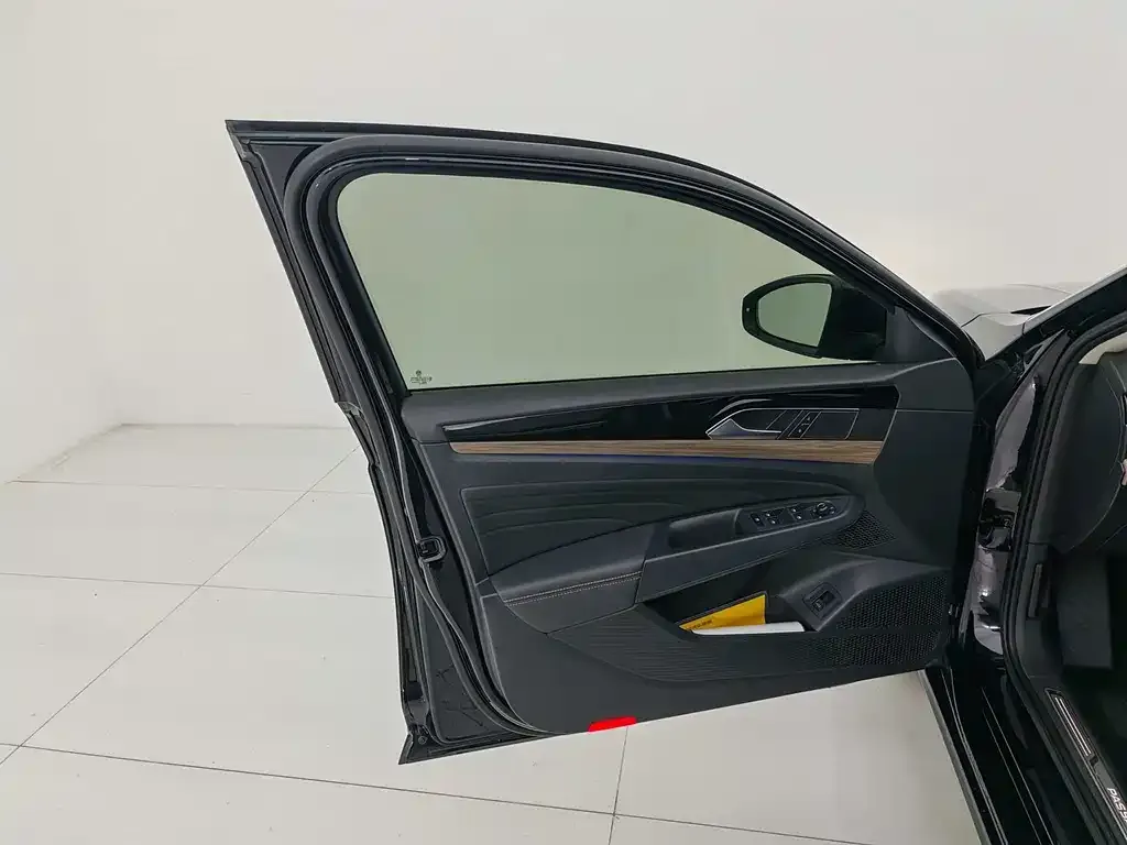 Volkswagen Passat 2021 из CN, фото 8