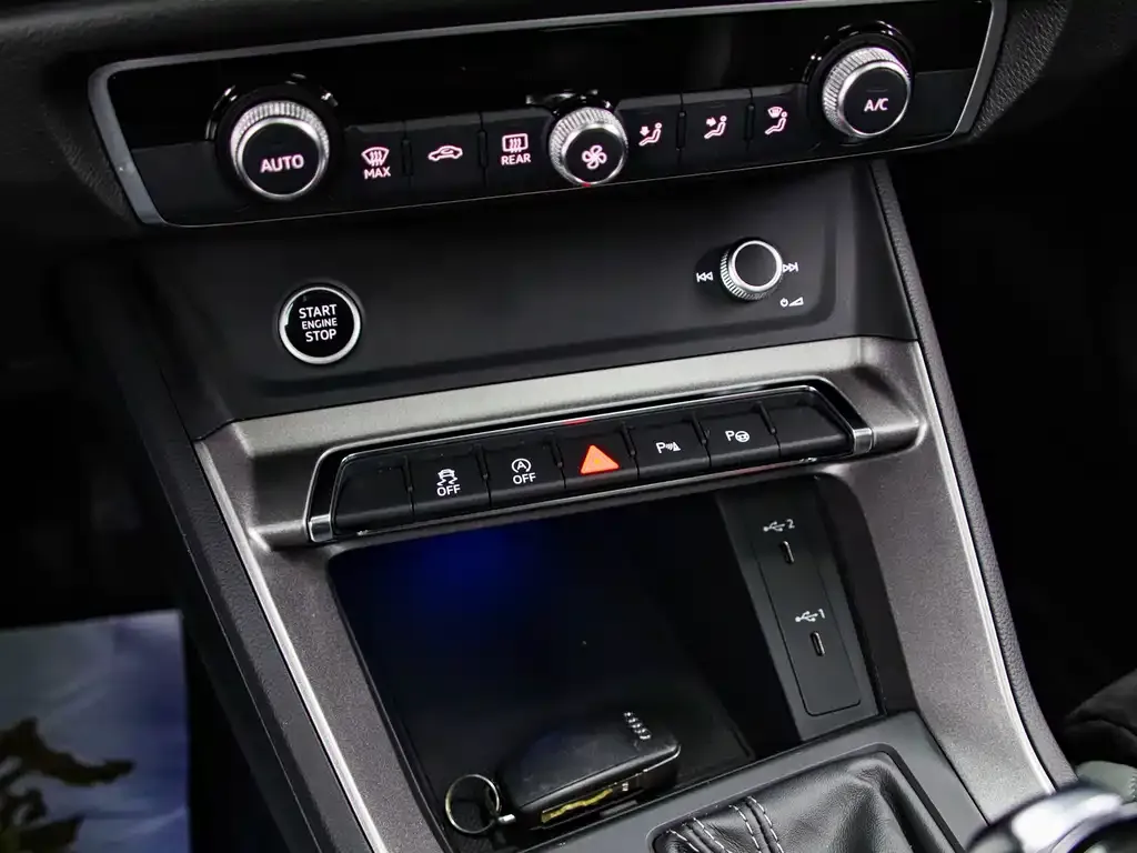 Audi Q3 2022 из CN, фото 6