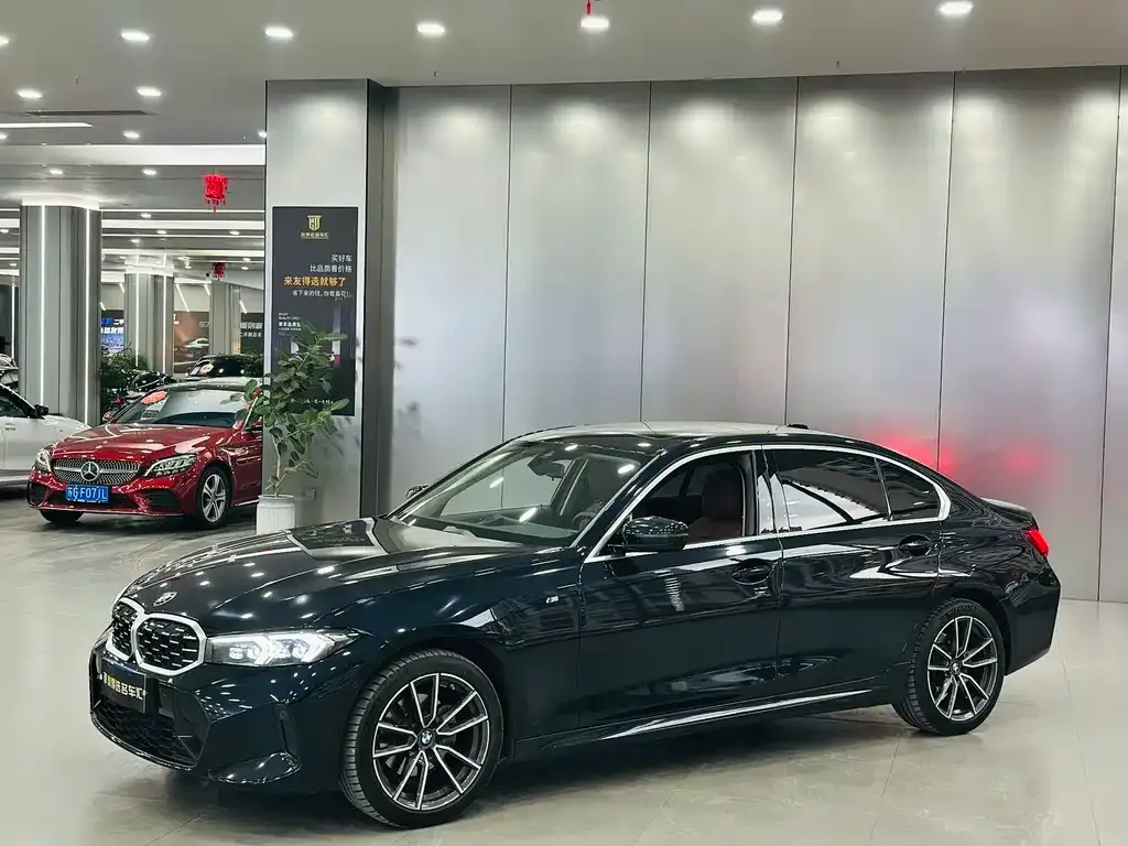 BMW 3 Series 2024 из CN, фото 1