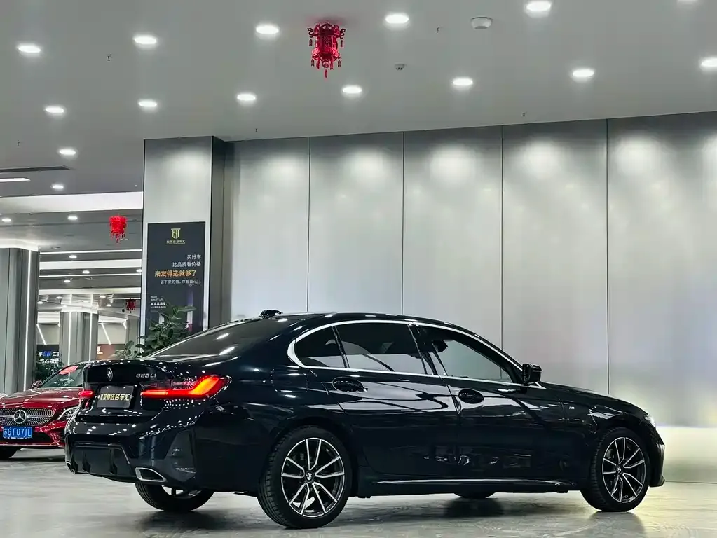 BMW 3 Series 2024 из CN, фото 4