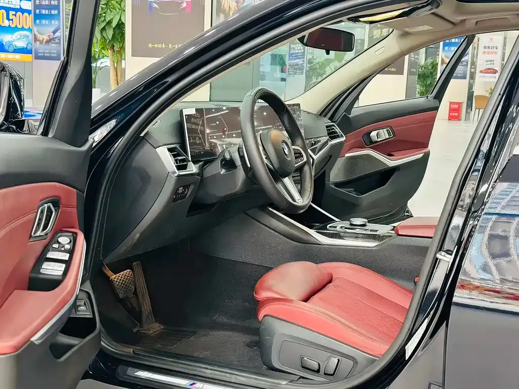 BMW 3 Series 2024 из CN, фото 8