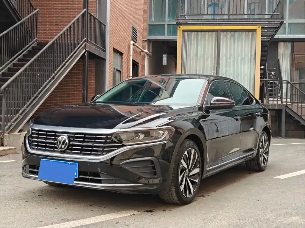 Volkswagen Passat 2024 из CN, фото 1