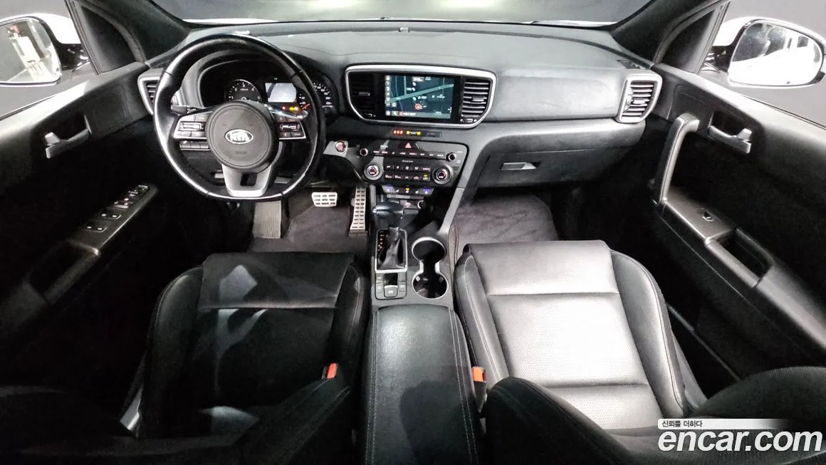 Kia Sportage — фото 9