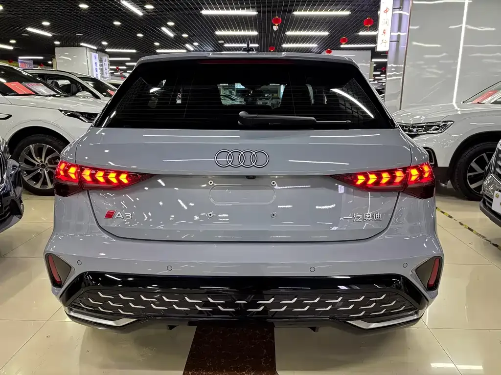 Audi A3 2025 из CN, фото 2