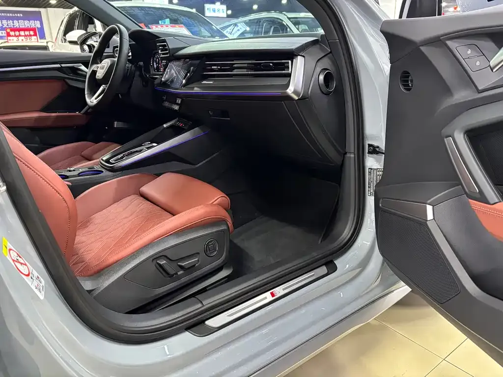 Audi A3 2025 из CN, фото 8