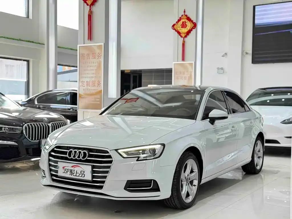 Audi A3 2021 из CN, фото 1