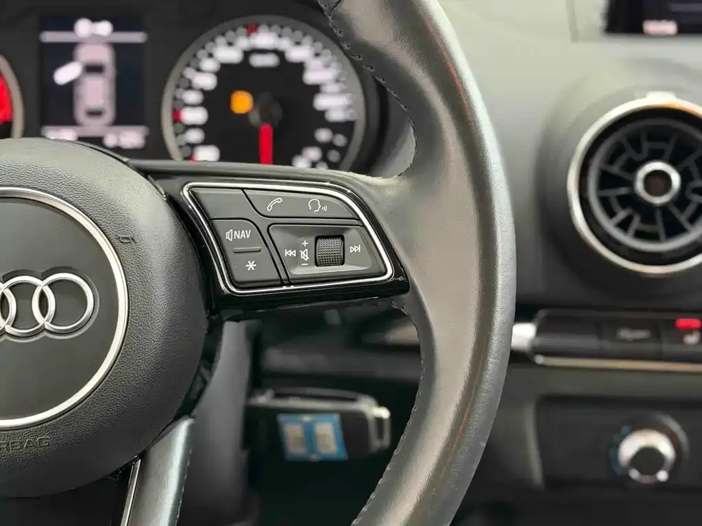 Audi A3 2021 из CN, фото 10