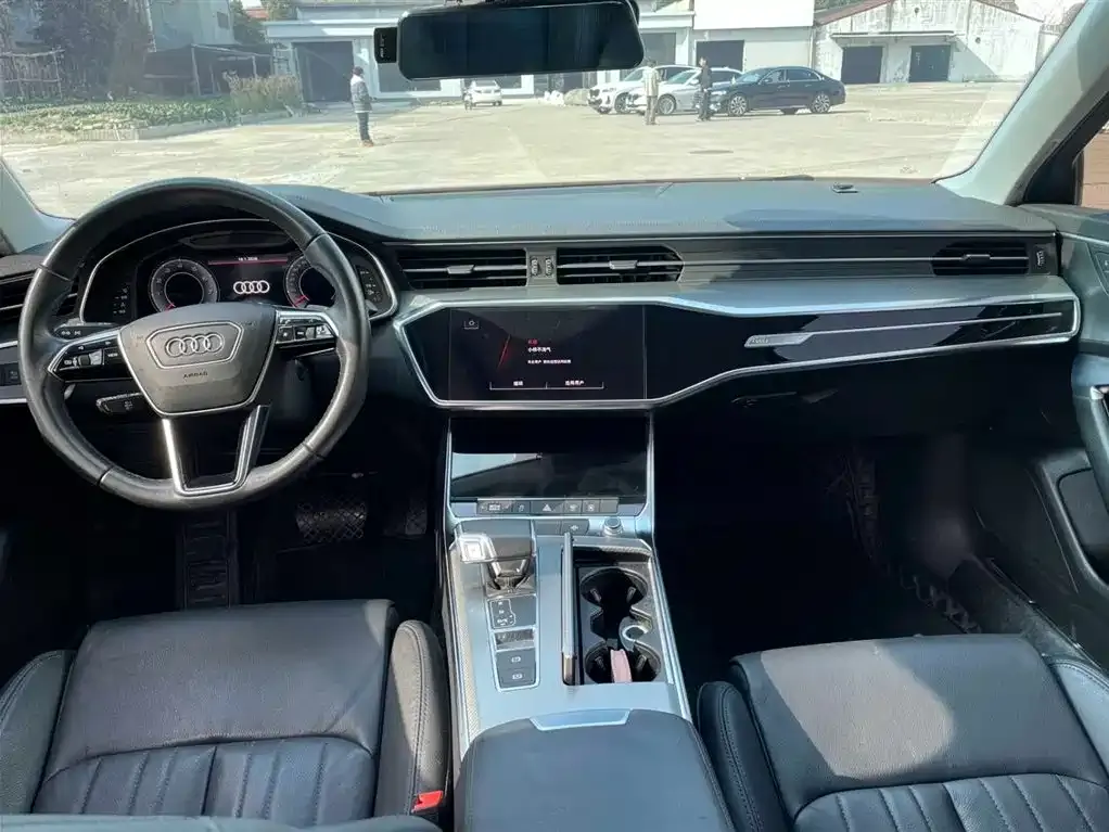 Audi A6L 2021 из CN, фото 2