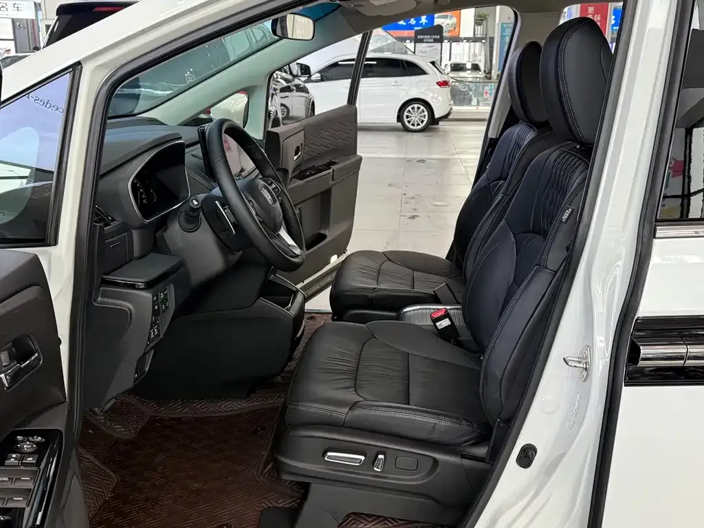 Honda Elysion 2023 из CN, фото 8