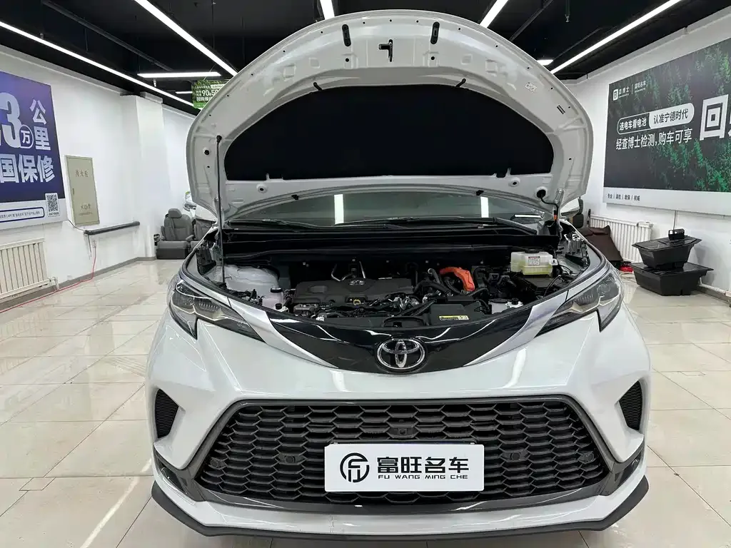 Toyota Granvia 2025 из CN, фото 3