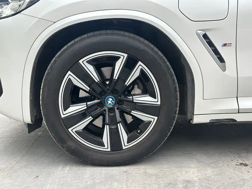 BMW iX3 2023 из CN, фото 4