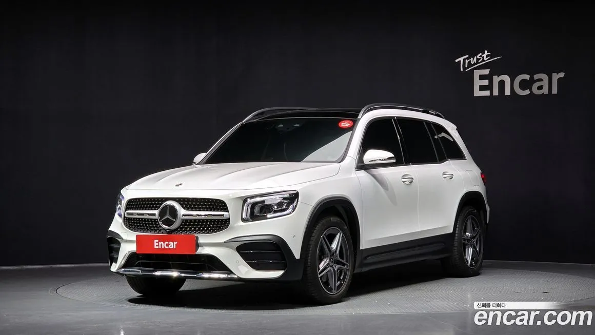 Mercedes-Benz GLB-Class — фото 1