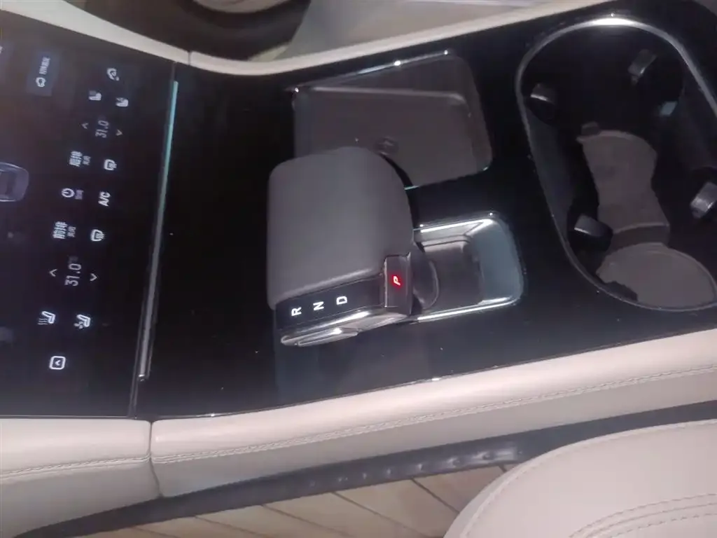 Li Auto ONE 2022 из CN, фото 2