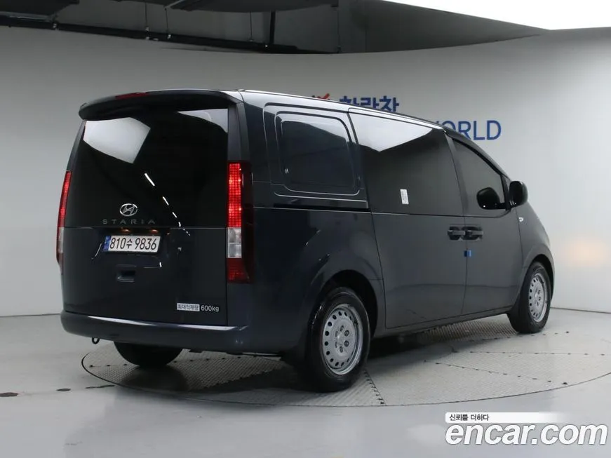 Hyundai Staria 2023 из KR, фото 2
