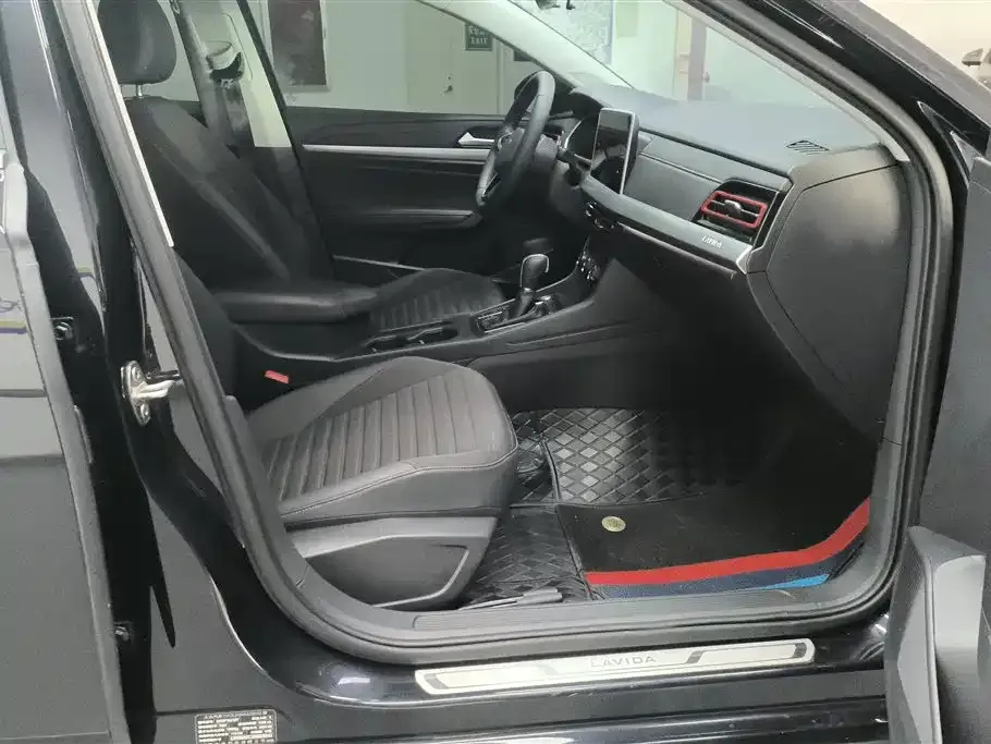 Volkswagen Lavida 2024 из CN, фото 2