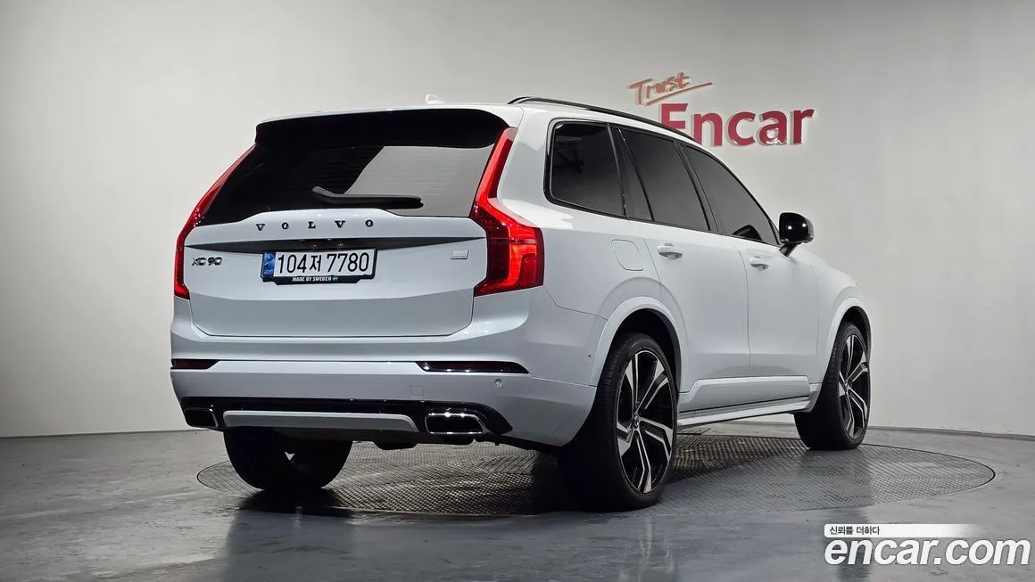 Volvo XC90 2021 из KR, фото 2