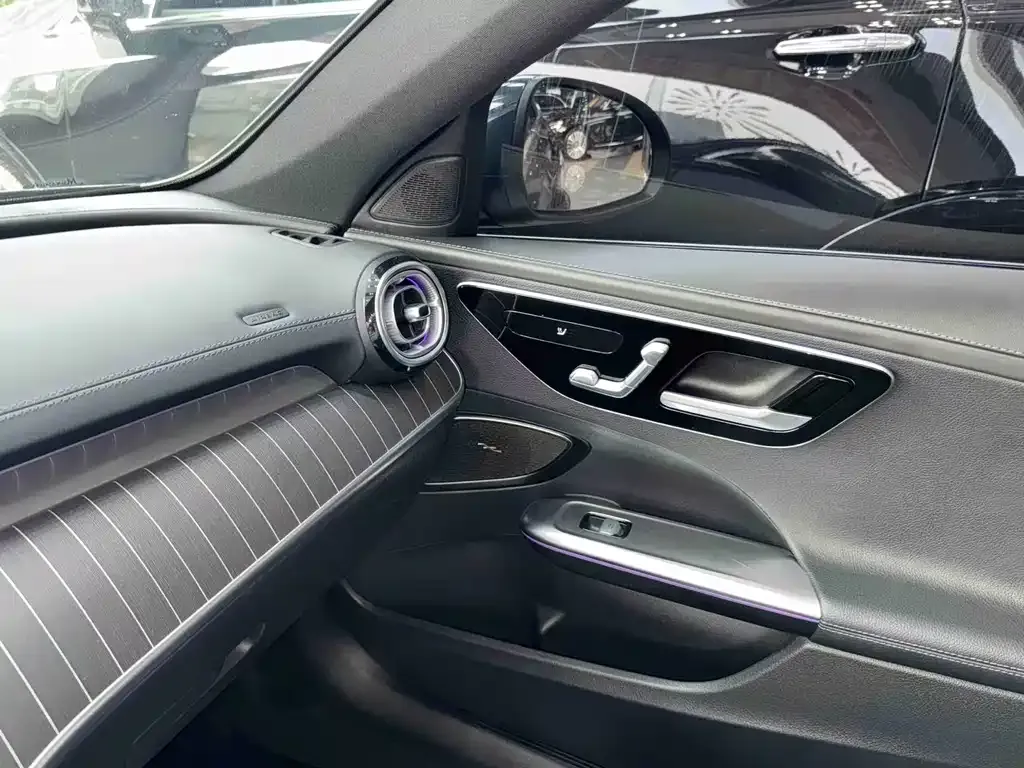 Mercedes-Benz C-Class 2023 из CN, фото 9