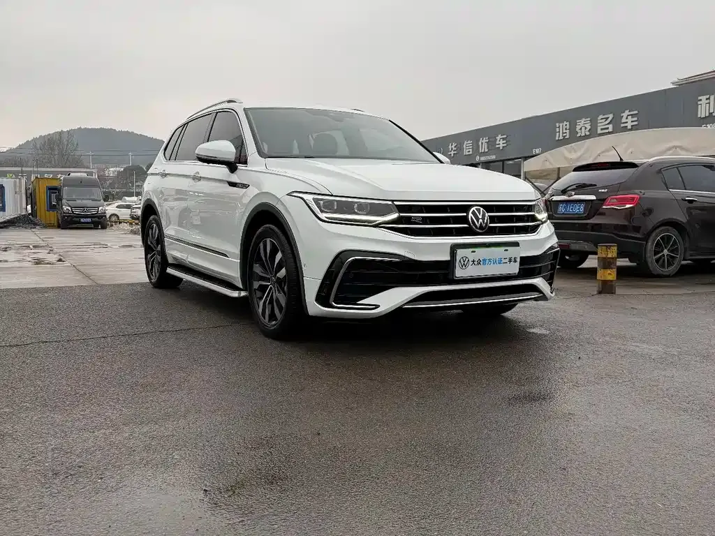 Volkswagen Tiguan L 2023 из CN, фото 9