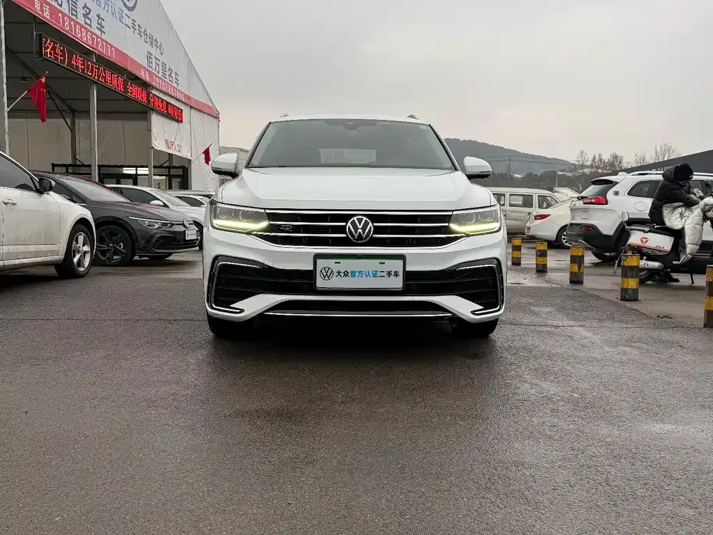 Volkswagen Tiguan L 2023 из CN, фото 8