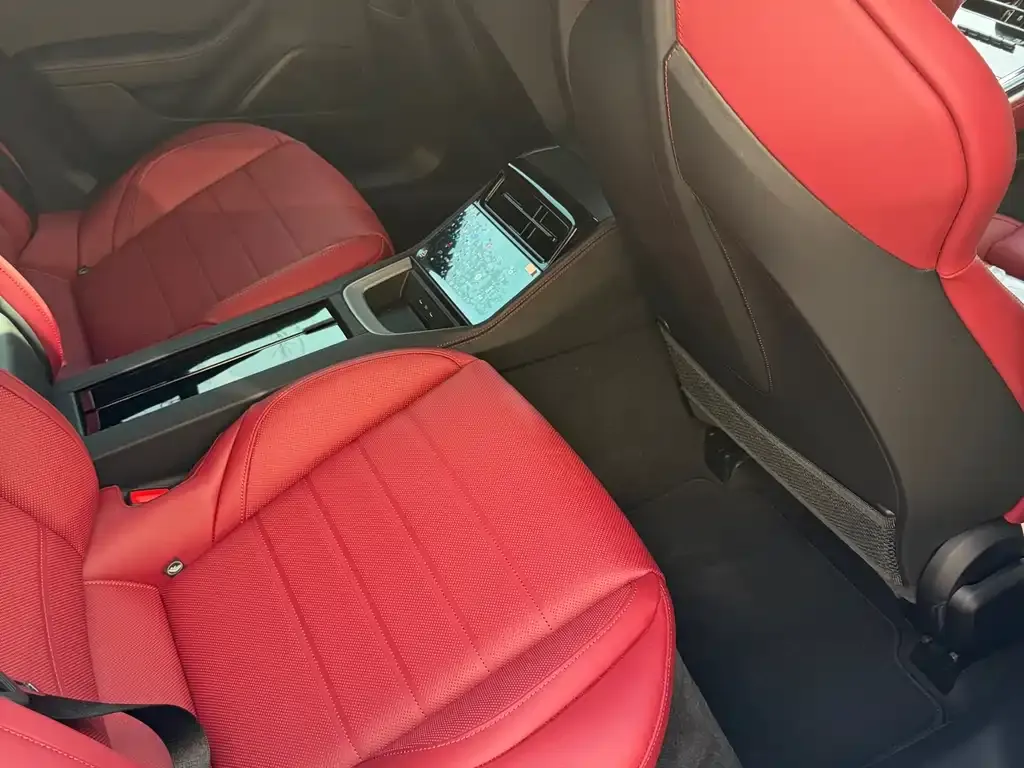 Porsche Panamera 2025 из CN, фото 7