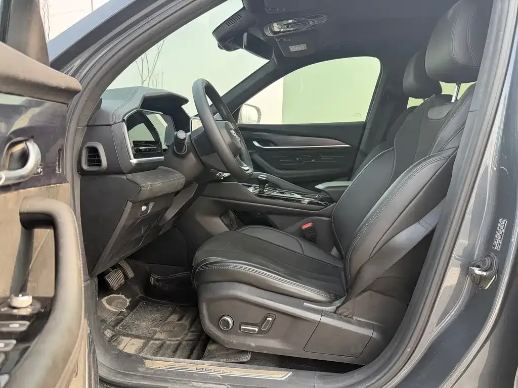 Geely Xingyue L 2024 из CN, фото 2