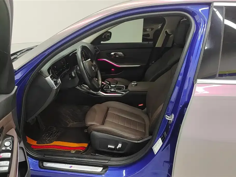 BMW 3 Series 2021 из CN, фото 9