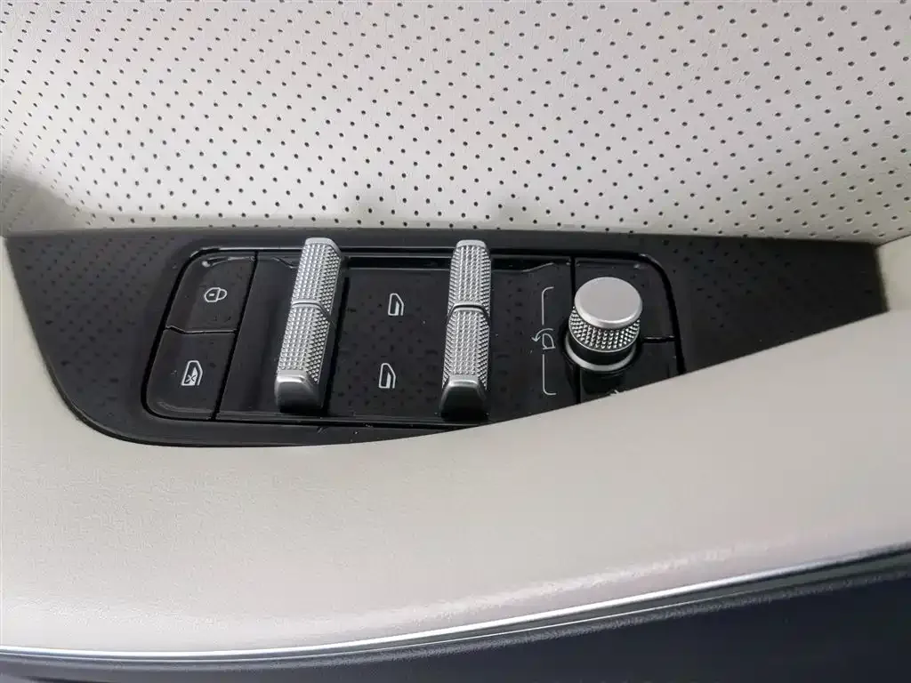 Geely Galaxy E8 2024 из CN, фото 10