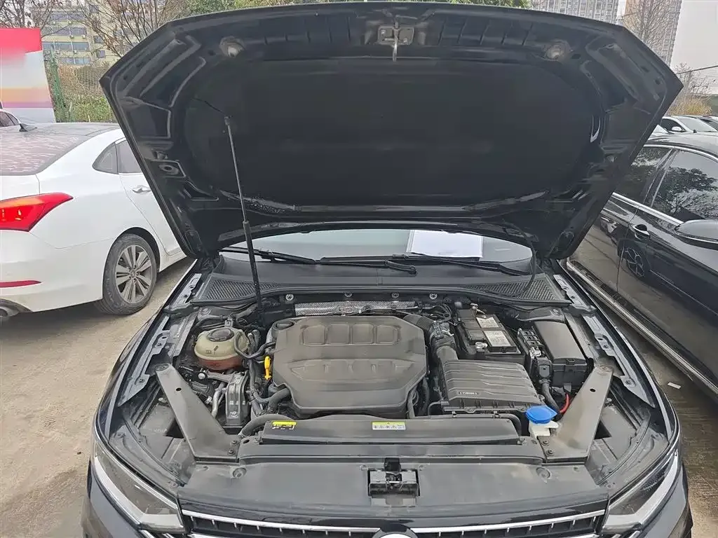 Volkswagen Magotan 2023 из CN, фото 8