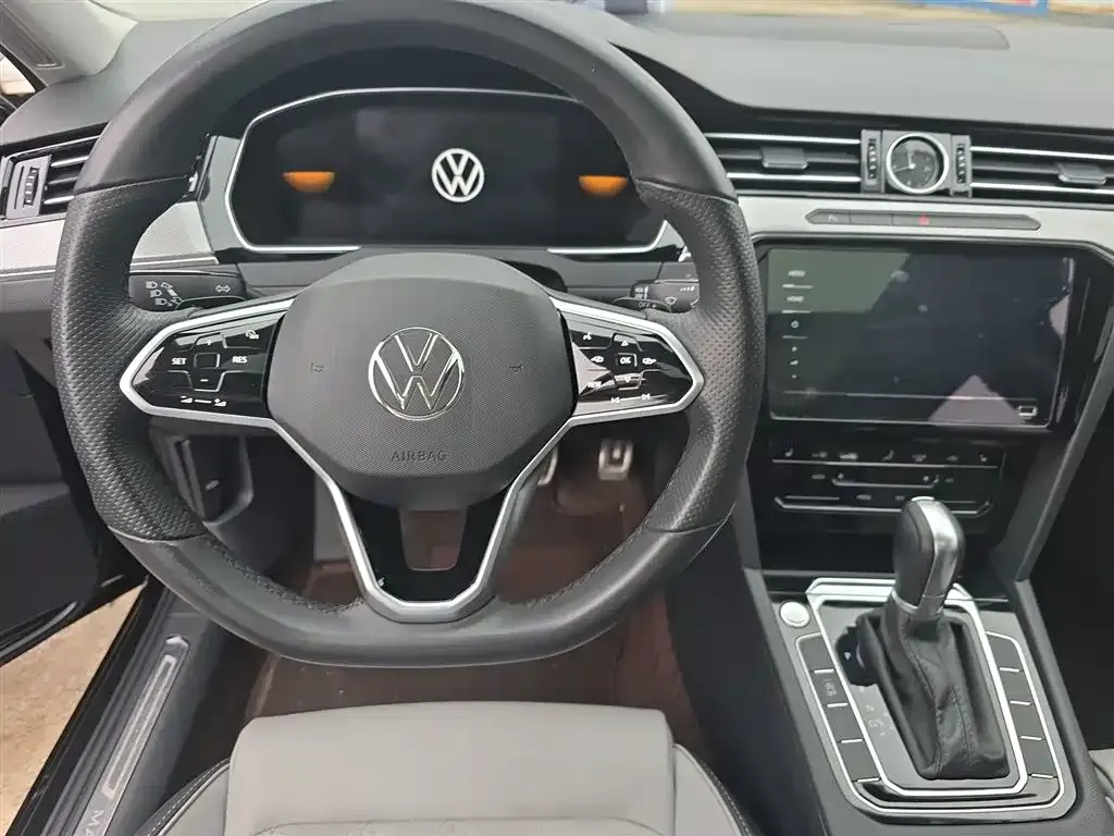 Volkswagen Magotan 2023 из CN, фото 2