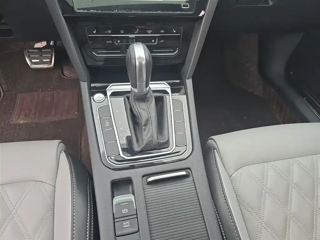 Volkswagen Magotan 2023 из CN, фото 5
