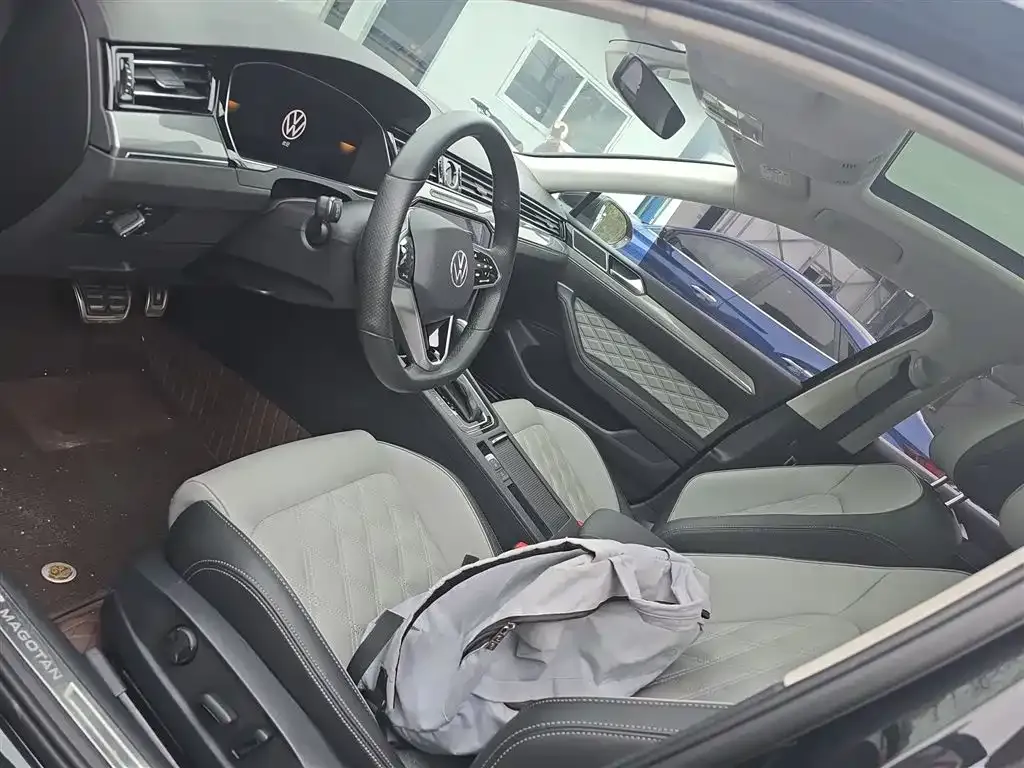 Volkswagen Magotan 2023 из CN, фото 10