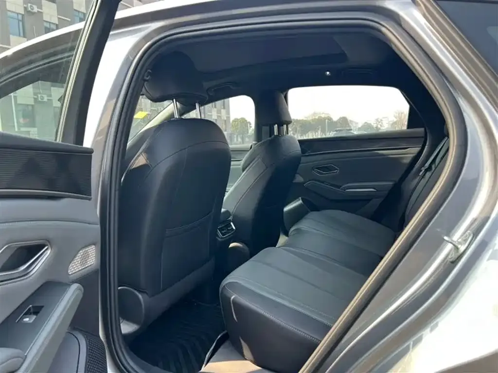 BYD Qin L 2025 из CN, фото 2