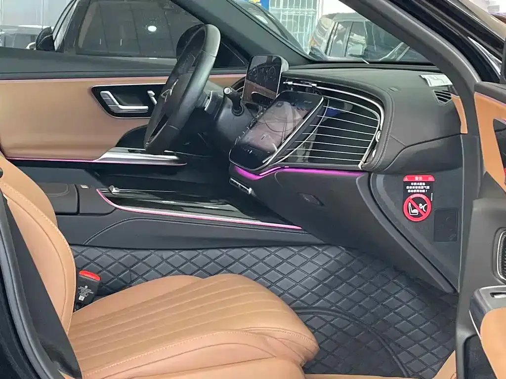 Mercedes-Benz E-Class 2025 из CN, фото 8