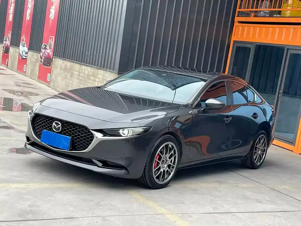 Mazda 3 Axela 2022 из CN, фото 1