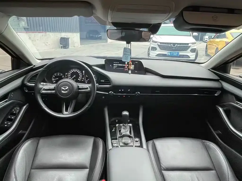 Mazda 3 Axela 2022 из CN, фото 3